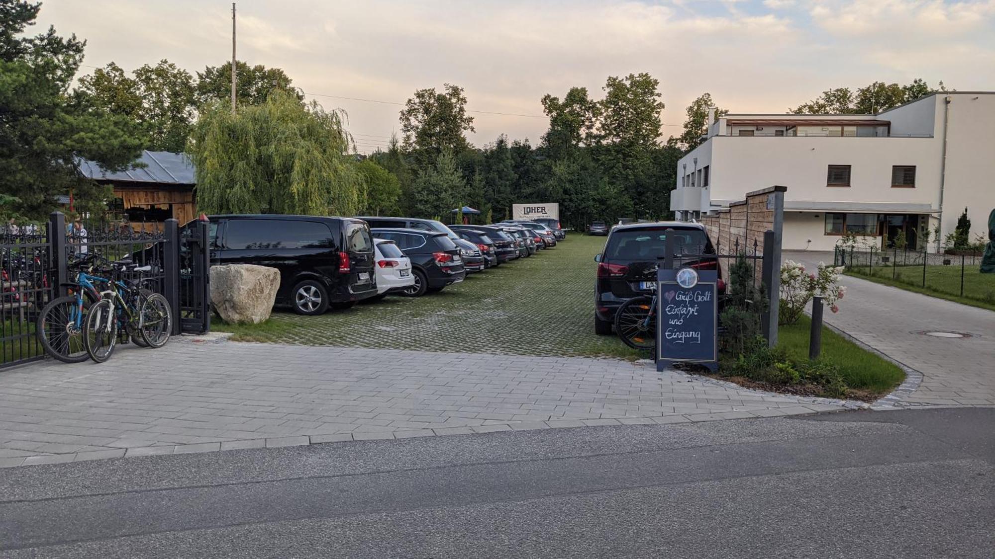 Gasthof Ulrich Meyer Landshut Exterior photo